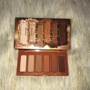 🎅🏻XMAS SALE🎅🏻🆕🔥 Naked Petite Heat Palette